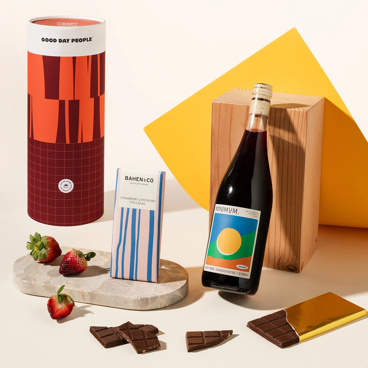 Luxurious gift hamper with your choice of wine and organic chocolate
