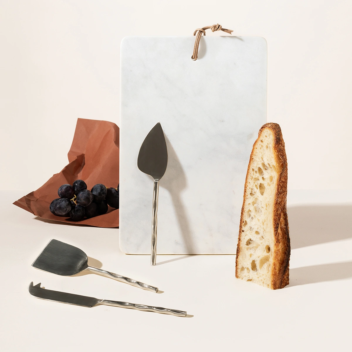 Marble Cheese Board & a Set of 3 x Stylish Cheese Knives